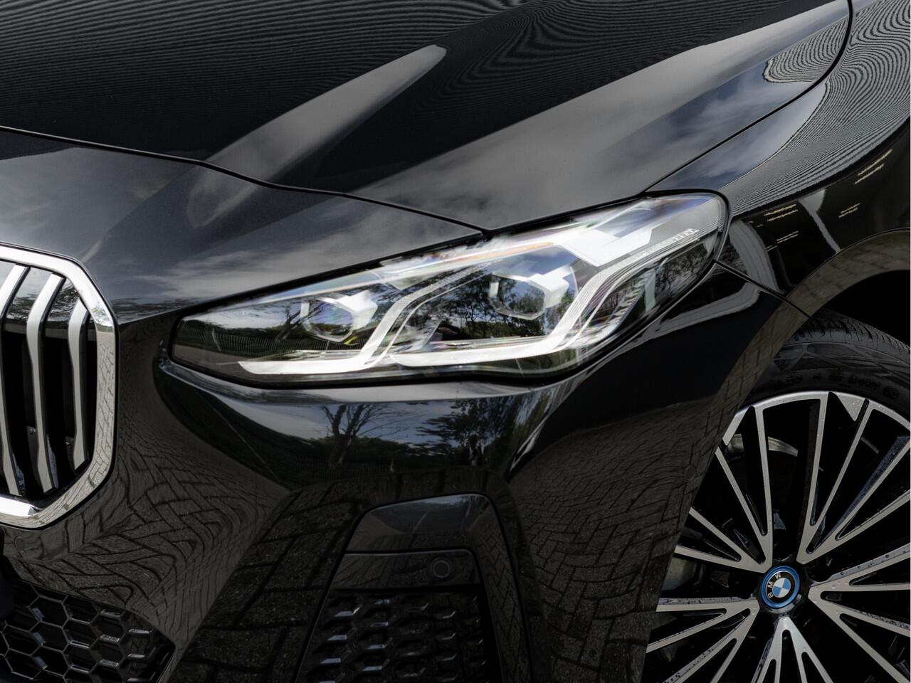 BMW 2-SERIE Active Tourer 225e xDrive - M-Sport - Pano - 360 Camera - Head-up