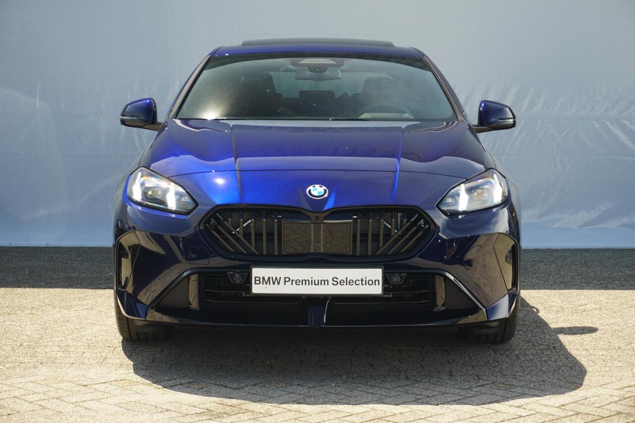 BMW 2-SERIE Gran Coupé 220 M Sportpakket Pro 19'' / Panoramadak / Driving Assistant Professional / Stuurwiel verwarmd | Ekris Selection