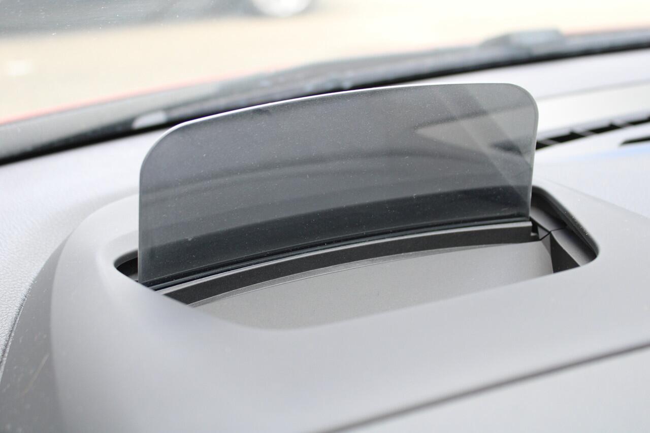 BMW 2-SERIE Active Tourer 218i 140pk Executive Edition | Head-Up | Achteruitrijcamera | Elektrische achterklep | Navigatie | Cruise control