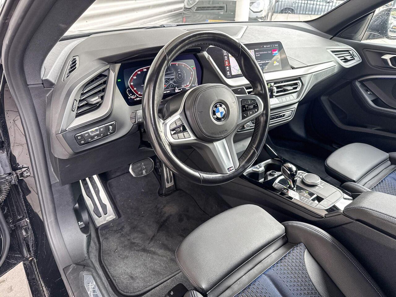 BMW 2-SERIE Gran Coupé 218i M Sportpakket / Travel Pack / Panoramadak / Achteruitrijcamera / 18 inch