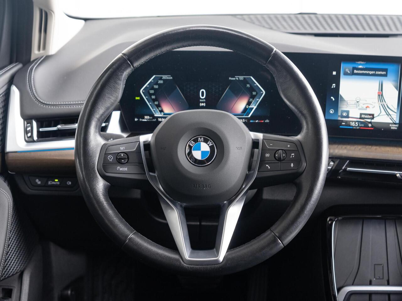 BMW 2-SERIE Active Tourer 218i | Premium Pack | Comfort Pack | Comfort Access | Achteruitrijcamera | Stoelverwarming | Parking Assistant | 17''