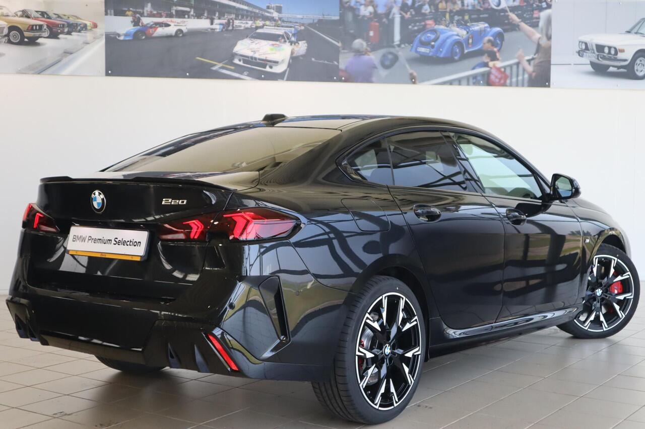 BMW 2-SERIE Gran Coupé 220 M Sportpakket Pro | Premium Pack | Driving Assistant Plus | Ekris Selection