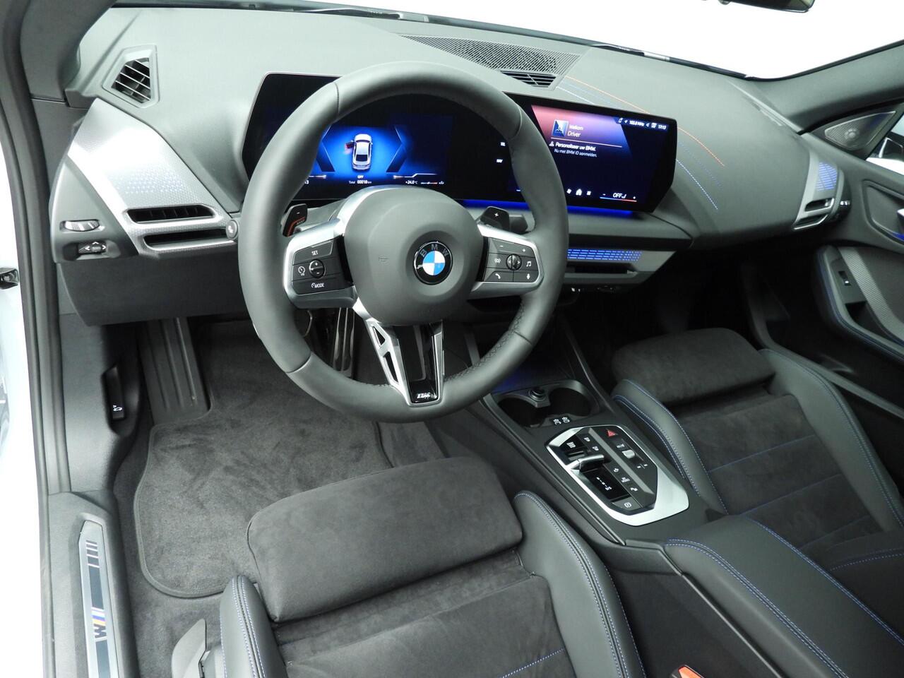BMW 2-SERIE Gran Coupé 220 M-Sportpakket | LED | Navigatie | Active cruise | Stoelverwarming | Keyles go | DAB | Harman-kardon sound | Alu 19 inch