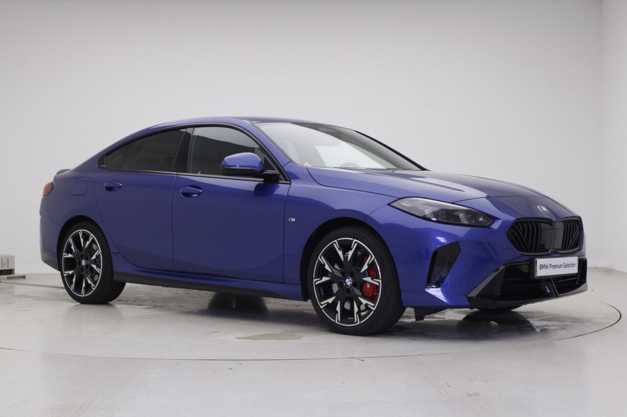 BMW 2-SERIE Gran Coupé 220 M-Sport | 19" | Stoelverwarming | Premium Pack | | Nu voor 39.895,-