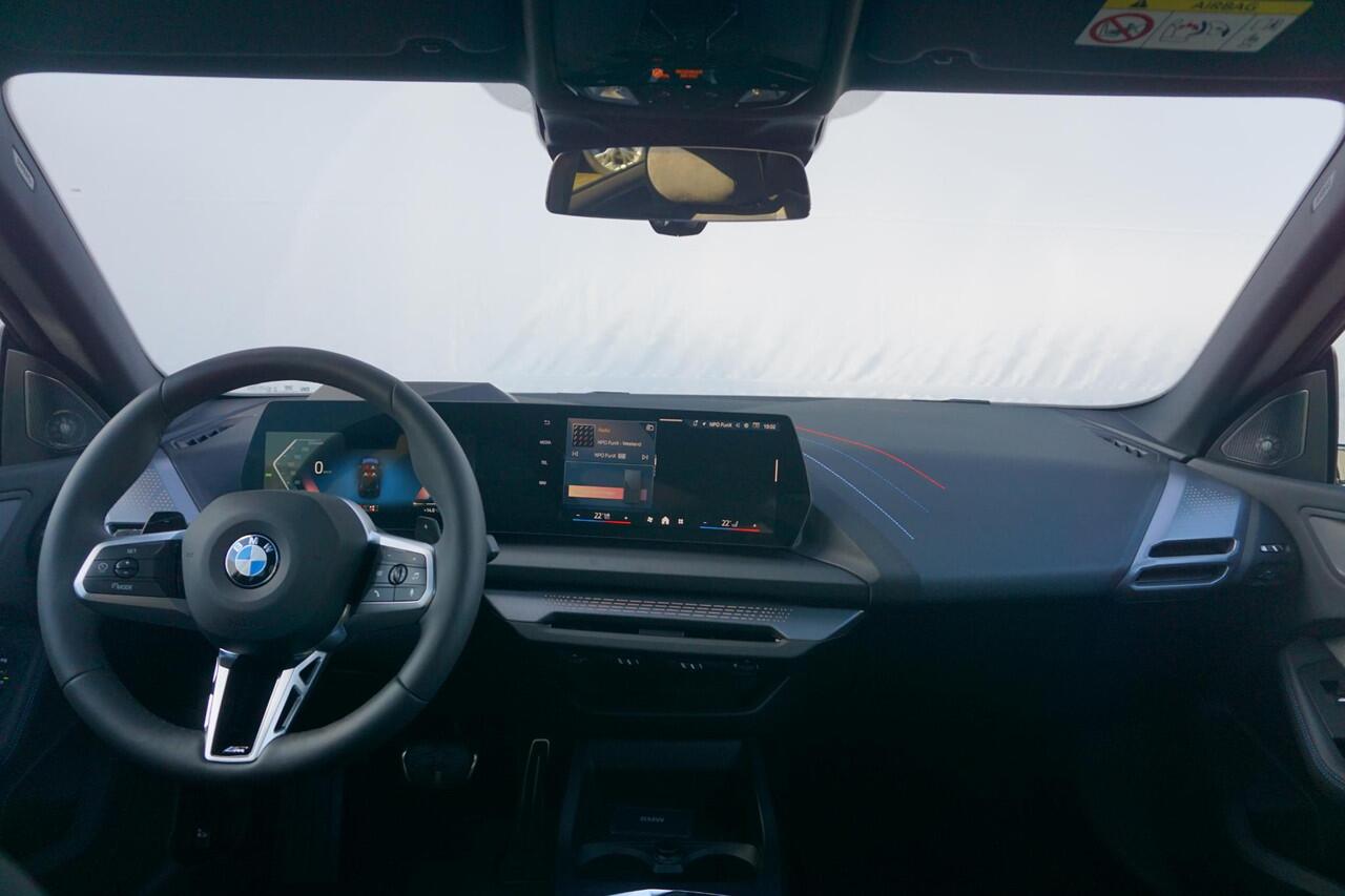 BMW 2-SERIE Gran Coupé 220 M Sportpakket Pro 19'' / Panoramadak / Driving Assistant Professional / Stuurwiel verwarmd | Ekris Selection