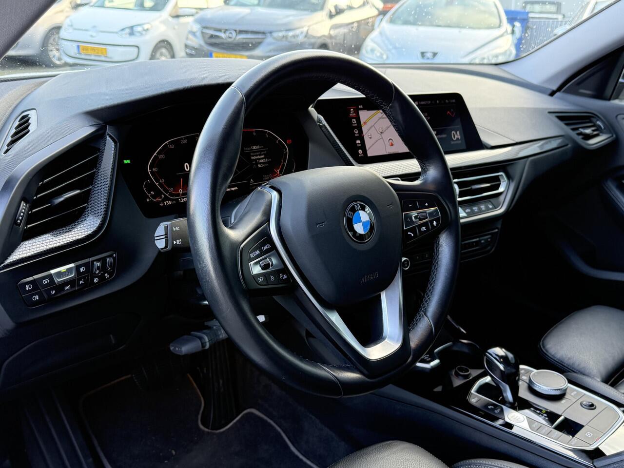 BMW 2-SERIE Gran Coupé BWJ 2020 218i 141 PK Executive AUTOMAAT LEDER | VIRTUAL COCKPIT | STOELVERW. | PDC | NAVI | CLIMA | CRUISE | BLUETOOTH | LMV 17 INCH | MULTIFUNCT. STUURWIEL