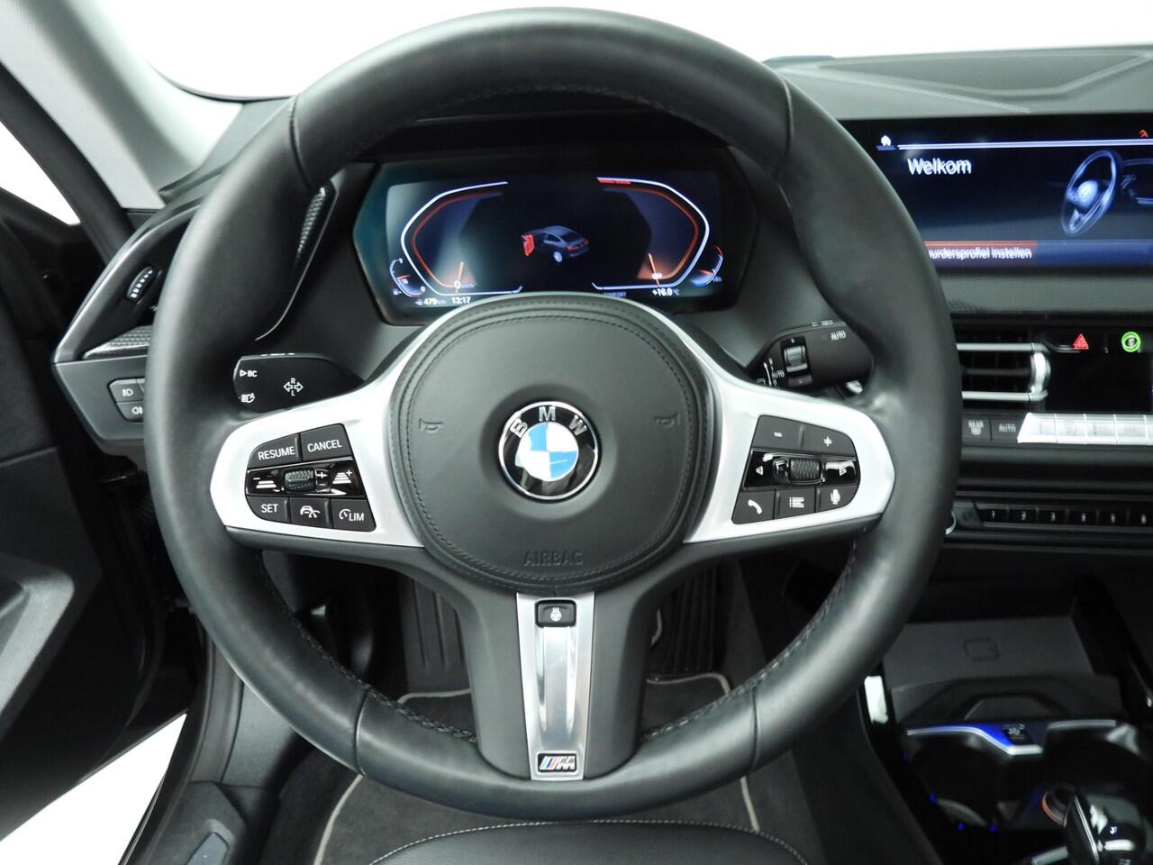 BMW 2-SERIE Gran Coupe 218i | LED | Leder | Navigatie | Active cruise | Schuifdak | Sportstoelen | Stoelverwarming | DAB | Harman-kardon sound | Alu 17 inch