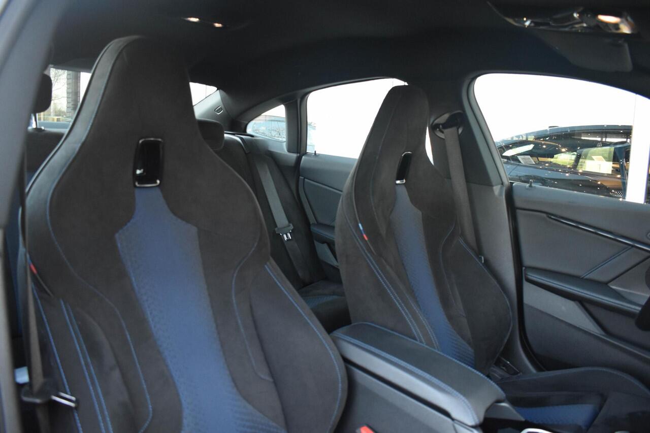 BMW 2-SERIE Gran Coupé 218i Aut. M-Sport Sportstoelen Keyless Camera Navi