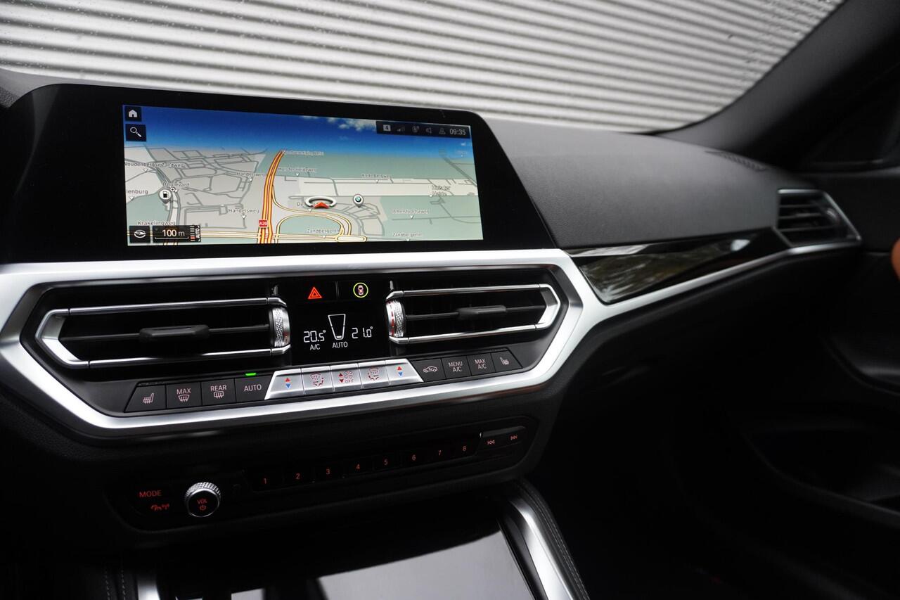 BMW 2-SERIE Coupé M240i xDrive M Sportdifferentieel | 19 inch LM M Dubbelspaak | Achteruitrijcamera | Comfort Access | HiFi System