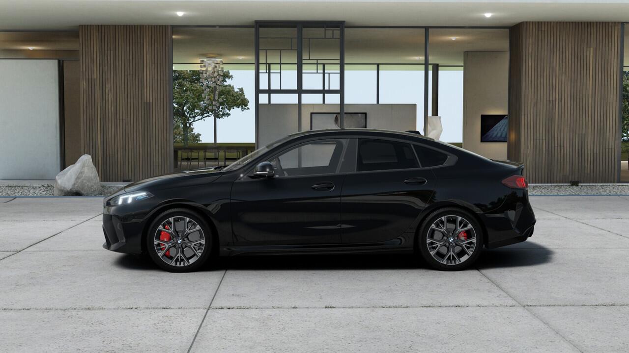 BMW 2-SERIE Gran Coupé 220 High Executive M Sport Automaat / Adaptieve LED / Head-Up / M Adaptief onderstel / Parking Assistant Plus / Stuurverwarming / Comfort Access