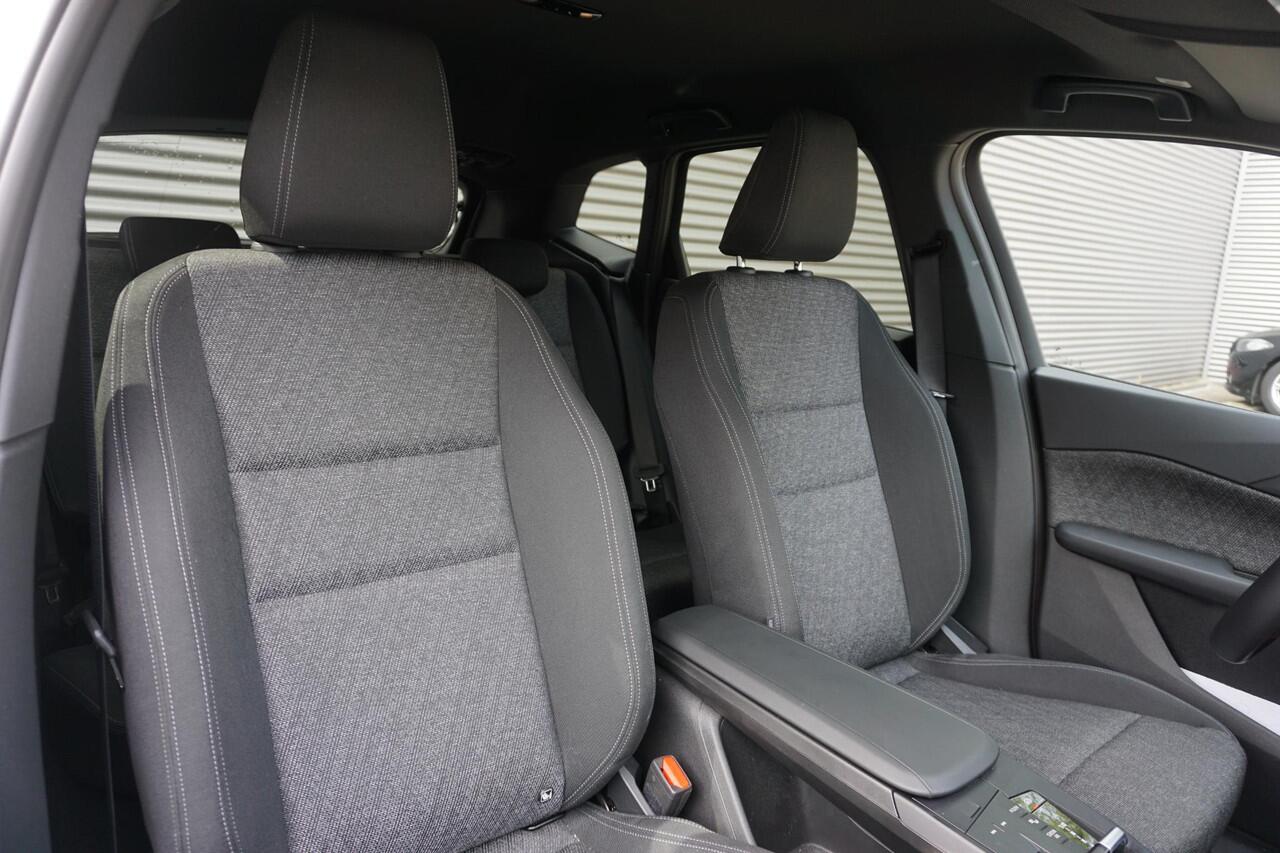 BMW 2-SERIE Active Tourer Active Tourer 216i Stoelverwarming | Extra getint glas | Parking Assistant | M Hemelbekleding in Anthrazit