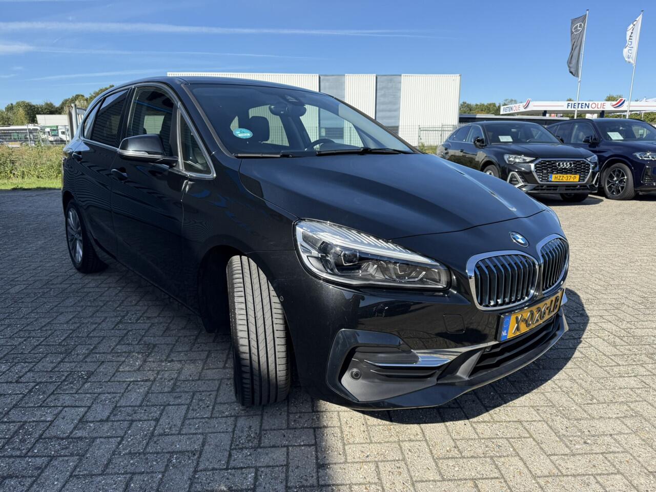 BMW 2-SERIE Active Tourer 225xe iPerformance Luxury Leer LED Stoelverwarming PDC