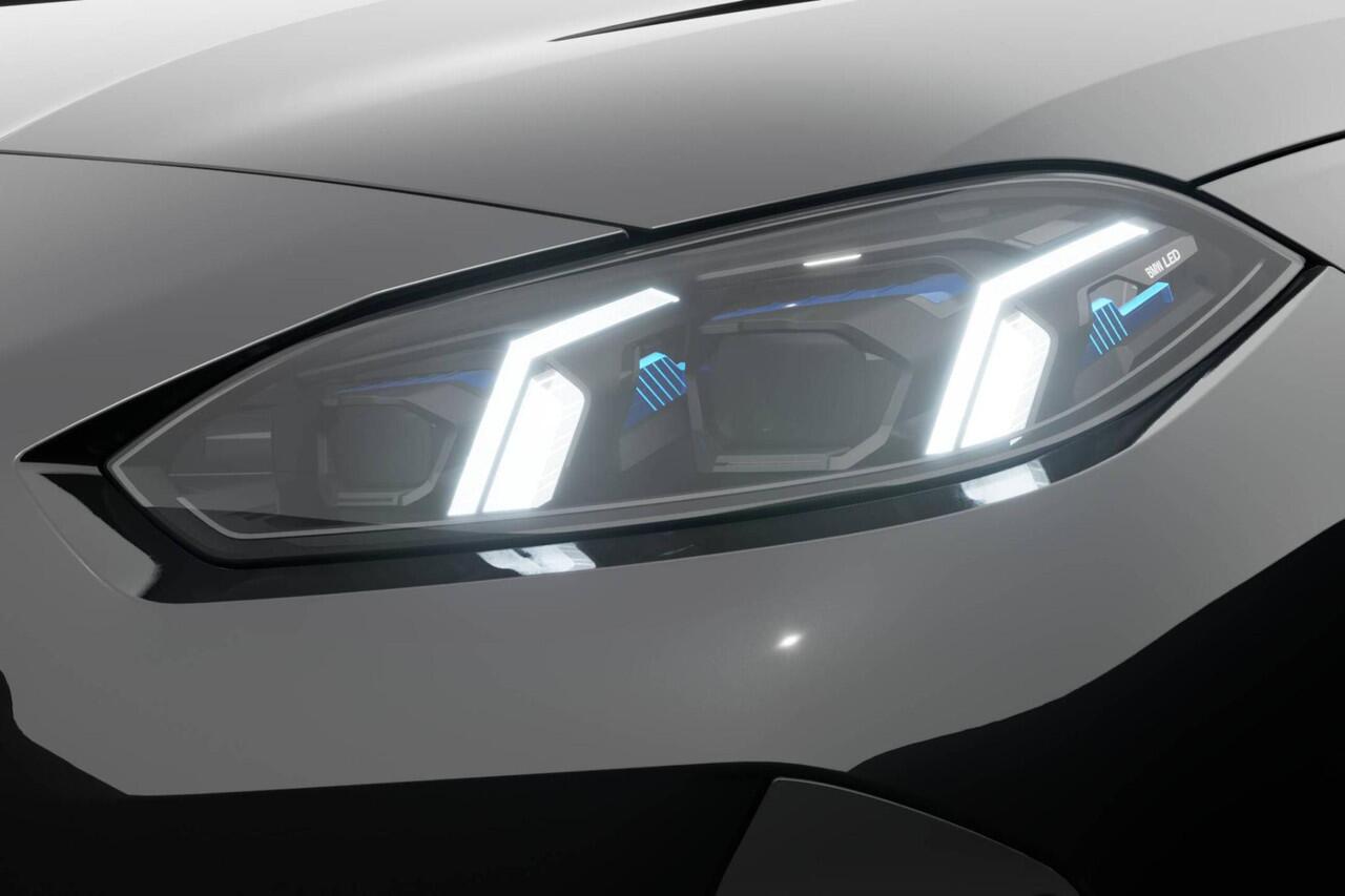 BMW 2-SERIE Gran Coupé M235 xDrive | M Sport Pro | Innovation Pack | Elektrisch verstelbare stoelen | Driving Assistant Professional