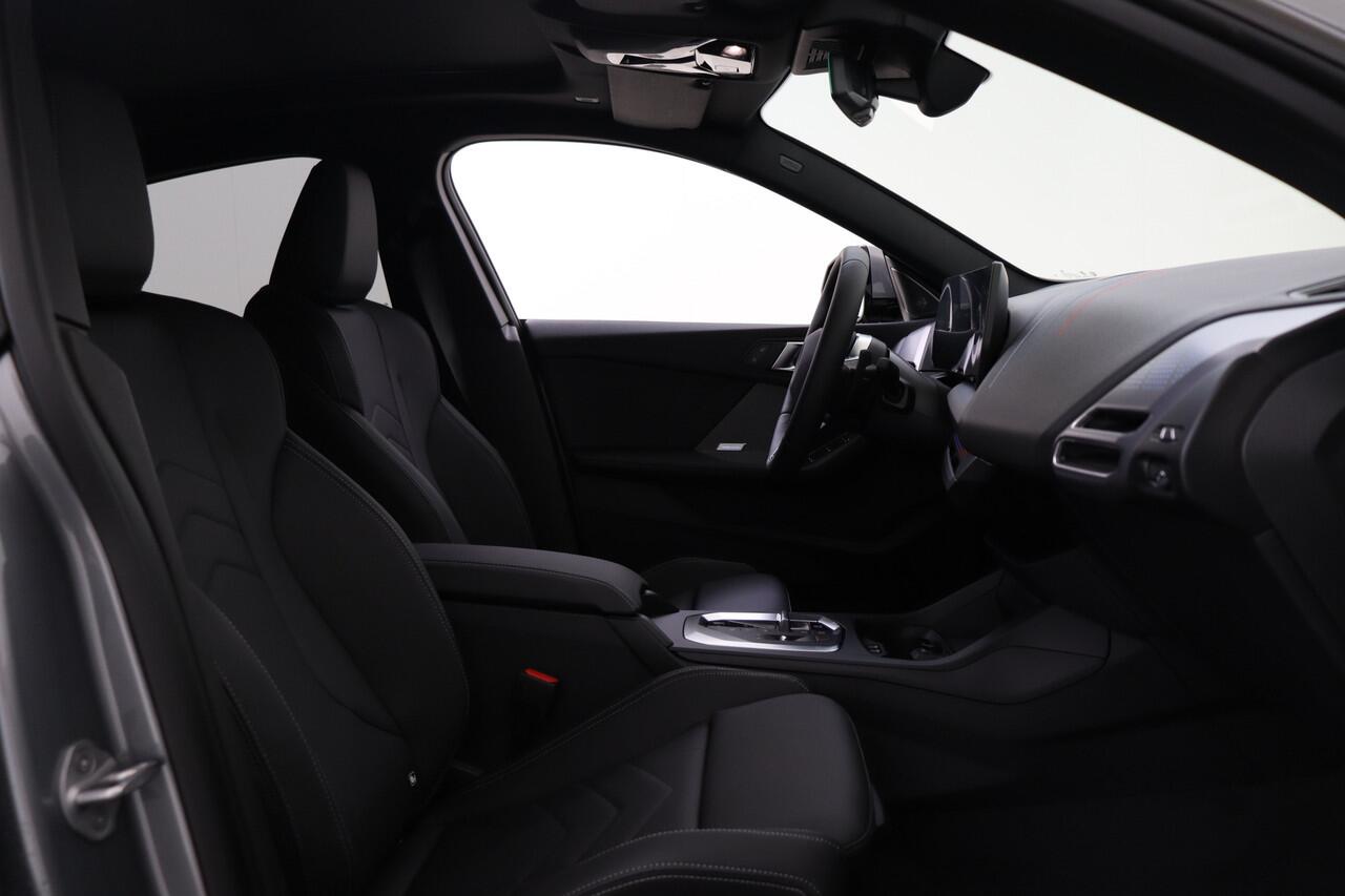 BMW 2-SERIE Gran Coupé 220 M Sport Automaat / Sportstoelen / Achteruitrijcamera / Adaptieve LED / M Adaptief onderstel / Comfort Access / Parking Assistant / Stoelverwarming