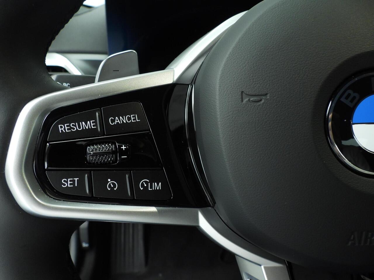 BMW 2-SERIE Coupé 218i | M-Sportpakket | LED | Navigatie | Stoelverwarming | Keyles go | DAB | Hifi speakers | Alu 18 inch