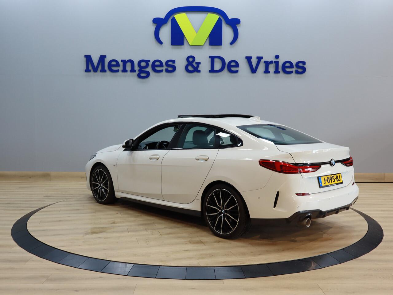 BMW 2-SERIE Gran Coupé 218i High Executive Edition M Sport | Airco ECC | LED | Panorama | Leder | Cruise control | Camera | Apple Carplay | Stoelverwarming | Isofix | NAP |