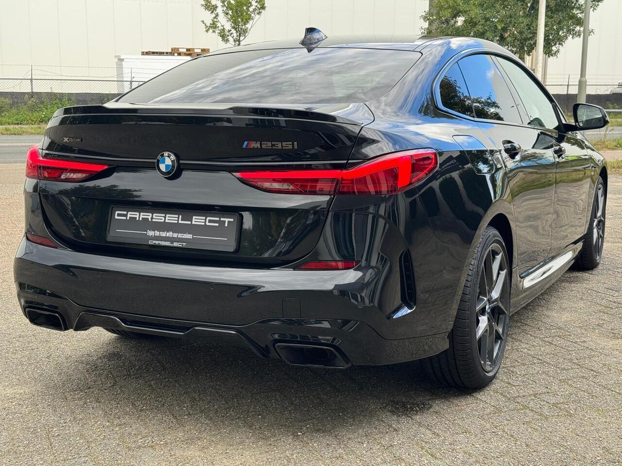BMW 2-SERIE Gran Coupé M235i xDrive High Exe, M Performance, Schaalstoel, Head-up, Harman/Kardon, Adaptive Cruise . Neem contact op en we maken een afspraak!