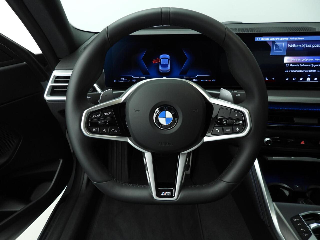 BMW 2-SERIE Coupé 218i | M-Sportpakket | LED | Navigatie | Stoelverwarming | Keyles go | DAB | Hifi speakers | Alu 18 inch