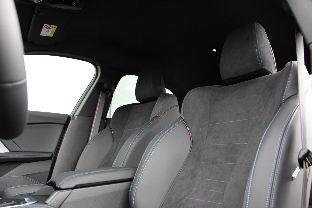 BMW 2-SERIE Gran Coupé 220 M Sport Automaat / Sportstoelen / M Adaptief onderstel / Parking Assistant Plus / Head-Up / Comfort Access / Live Cockpit Professional