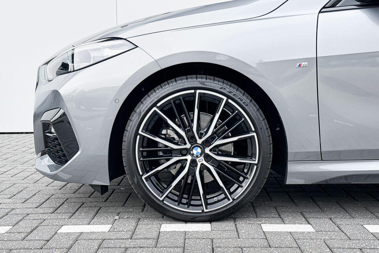 BMW 2-SERIE Gran Coupé 218i | Selections | M Sport | 19 inch