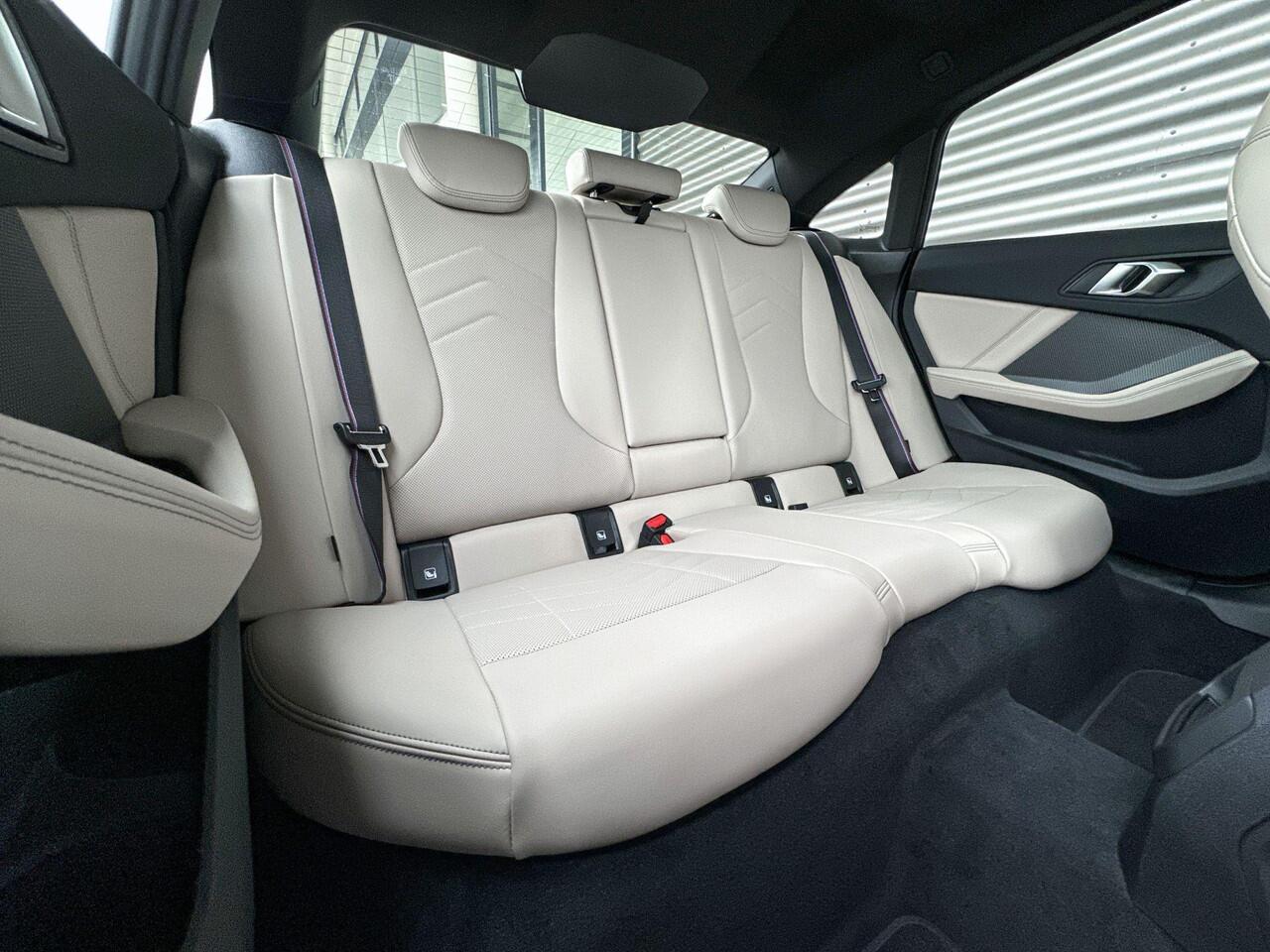 BMW 2-SERIE Gran Coupé 220 | M Sport Pro | Innovation Pack | Driving Assistant Professional | Selections