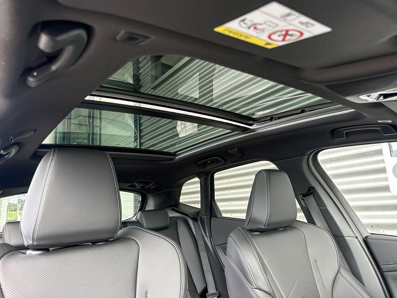 BMW 2-SERIE Active Tourer 225e xDrive M Sportpakket / Premium Pack / Travel Pack / Selections