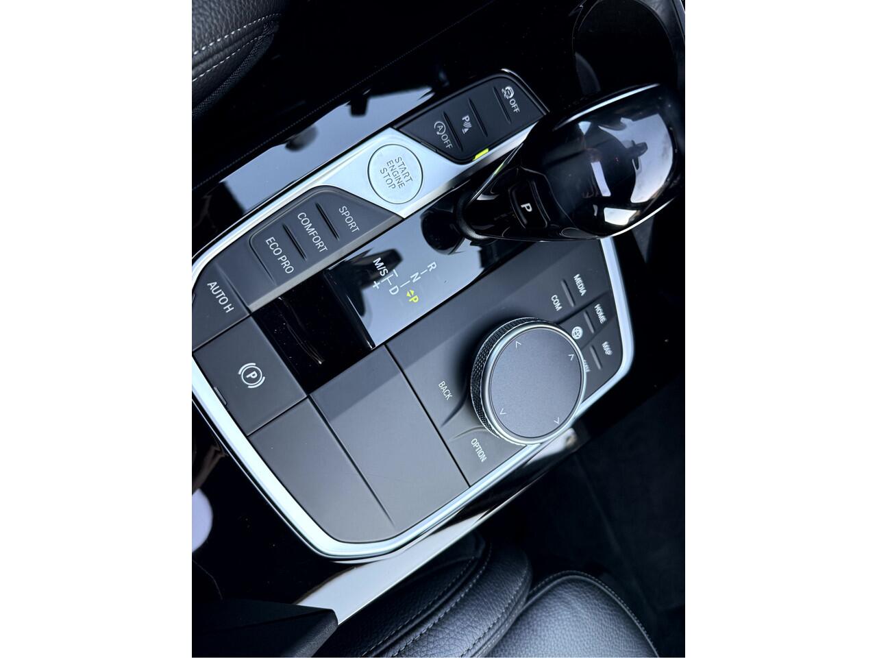 BMW 2-SERIE Gran Coupé 218i High Executive M-Sport Panoramadak, Harman/Kardon