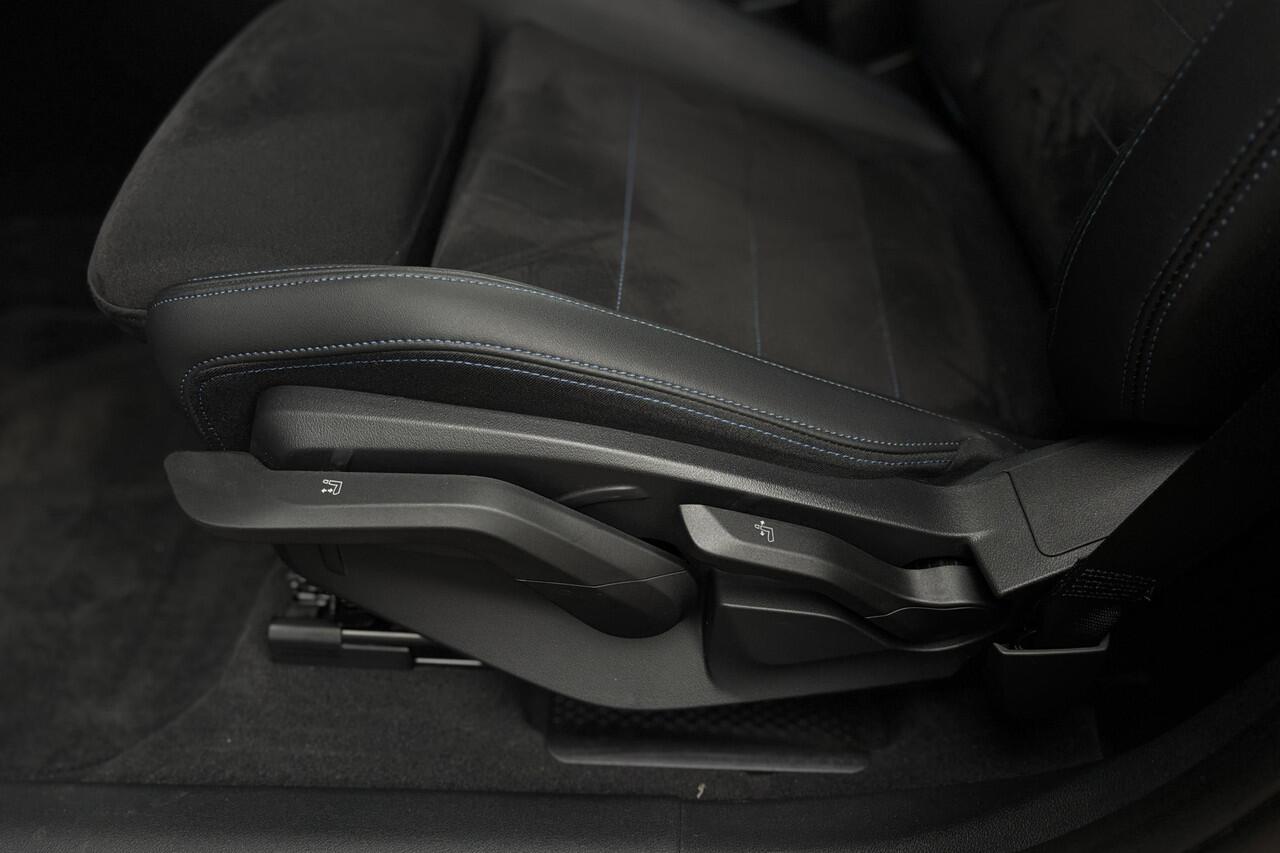 BMW 2-SERIE Active Tourer 218i M-Sport | Harman/Kardon | Head-Up | Comfort Acces | Adap. Cruise | Adaptief M-Onderstel