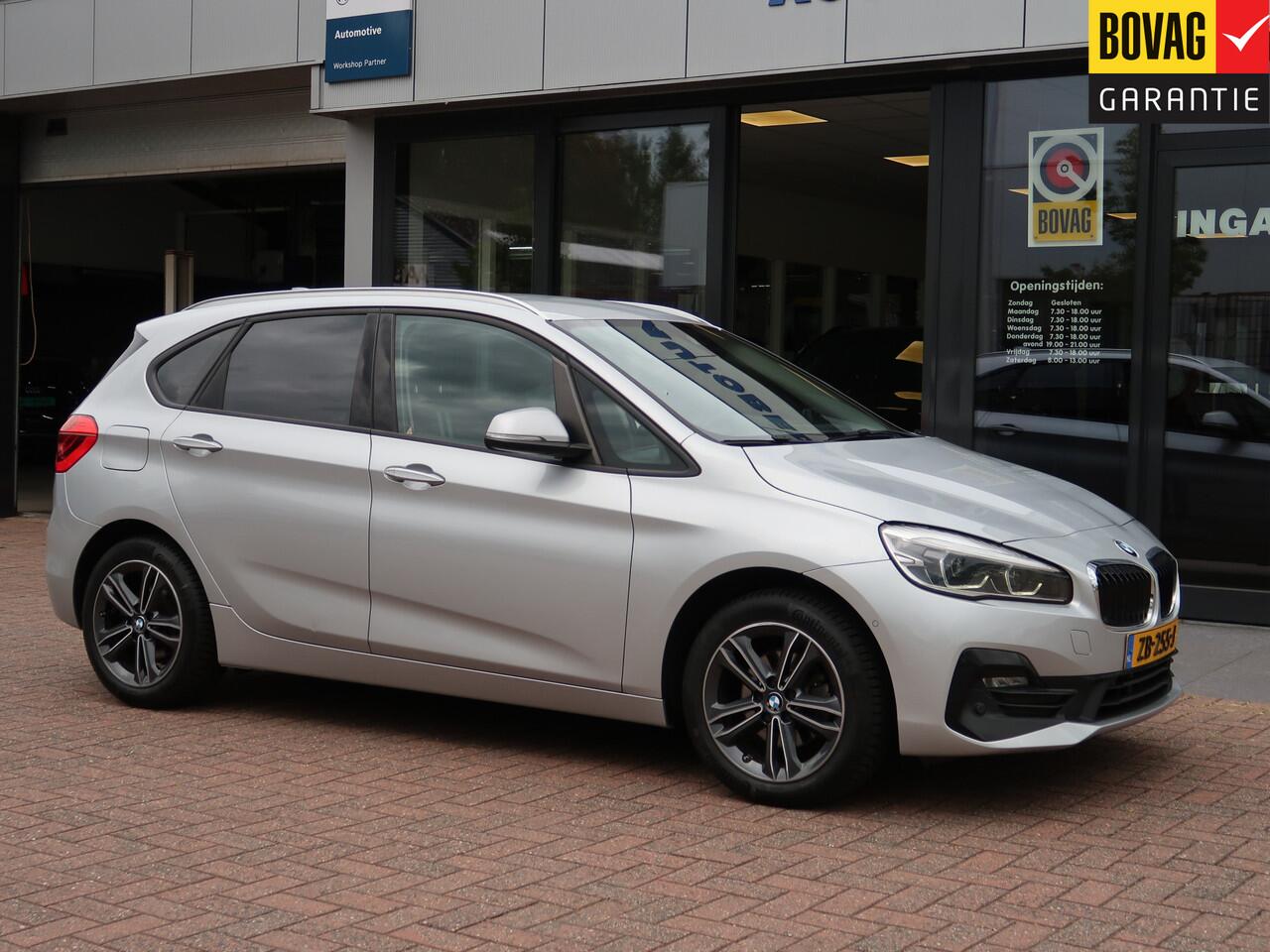 BMW 2-SERIE Active Tourer 218i Executive Edition | Comf Stoelen | Trekhaak |