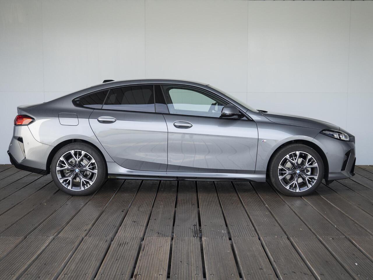 BMW 2-SERIE Gran Coupé 220 | M-Sportpakket | Premium Pack | Verwarmd Stuurwiel | Comfort Access | Harman-Kardon | 18'' | Ekris Selection