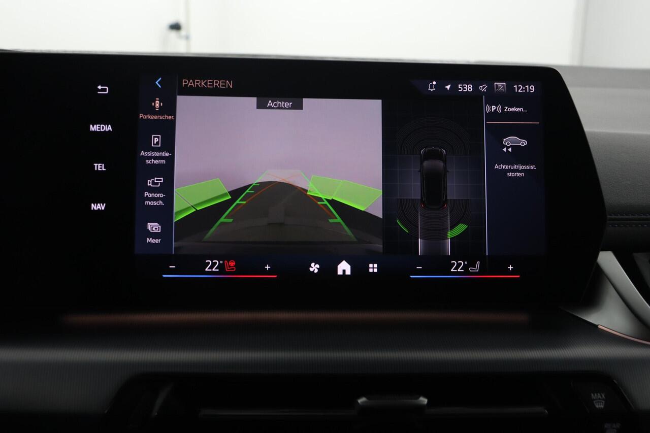 BMW 2-SERIE Active Tourer 225e xDrive | M Sportpakket | Equipment Pack | Comfort Pack |