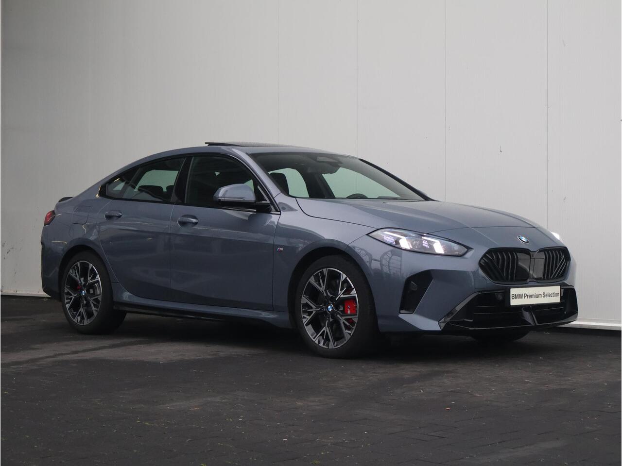 BMW 2-SERIE Gran Coupé 220 M Sportpakket Pro/ Stuurverwarming/ Panoramadak/ Harman-Kardon/ Head-Up/ Comfort Access