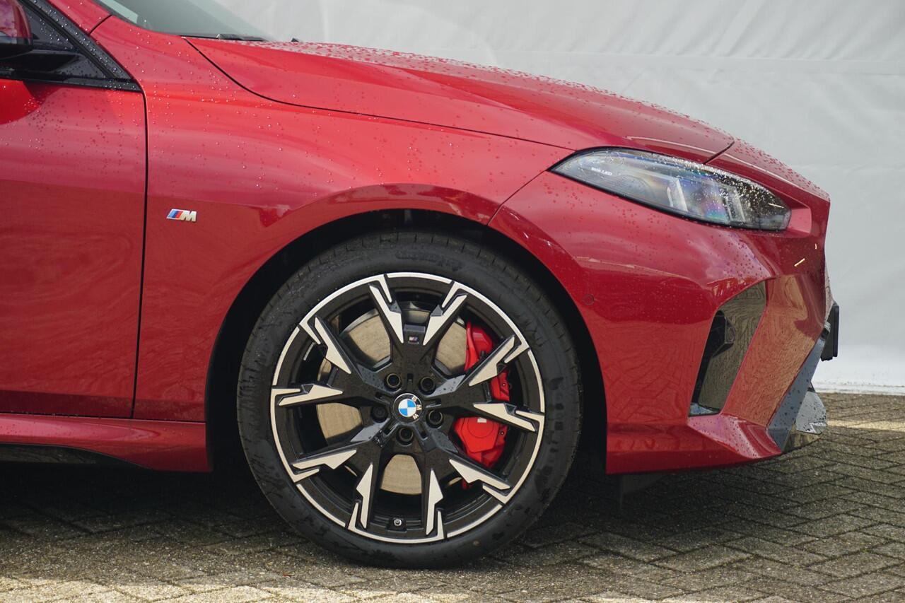 BMW 2-SERIE Gran Coupé 220 M Sportpakket Pro 19'' / Panoramadak / Comfort Access / Driving Assistant | Ekris Selection