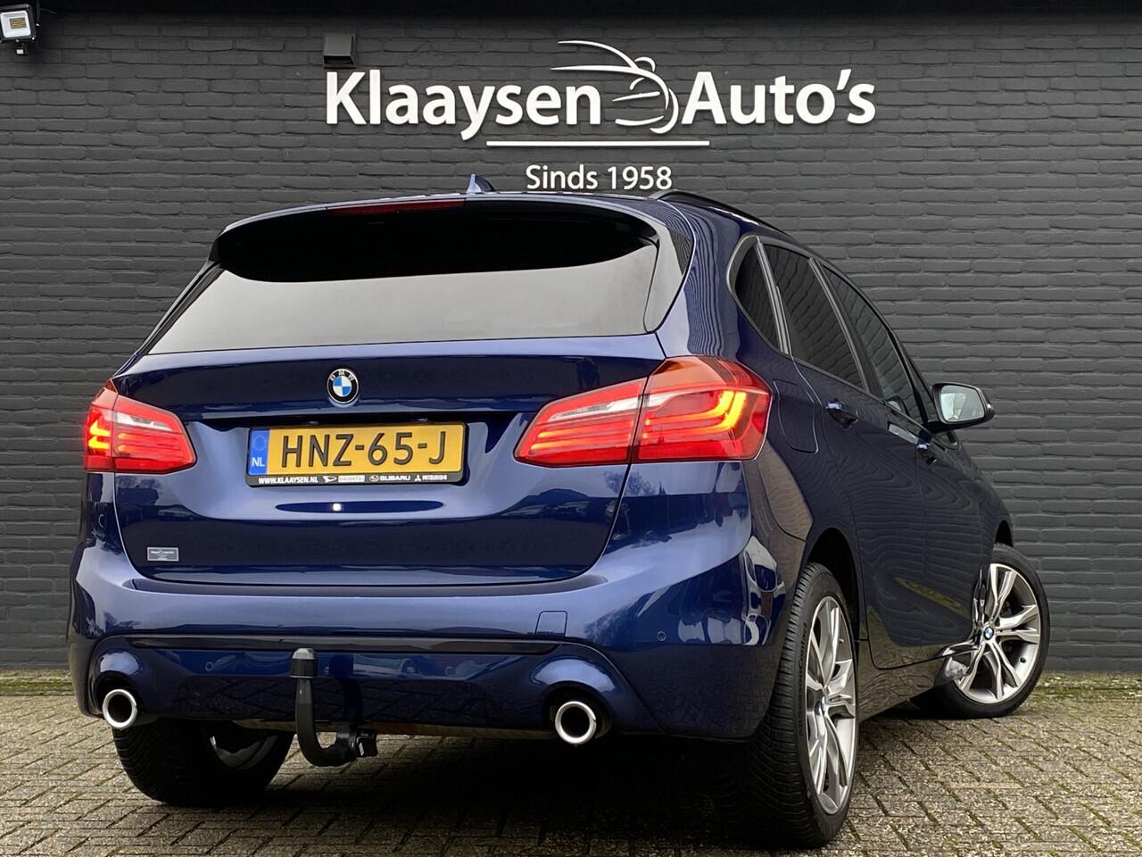 BMW 2-SERIE Active Tourer 220i High Executive Edition 192 pk M-sport AUT. | dealer onderhouden | navigatie | trekhaak | panoramadak