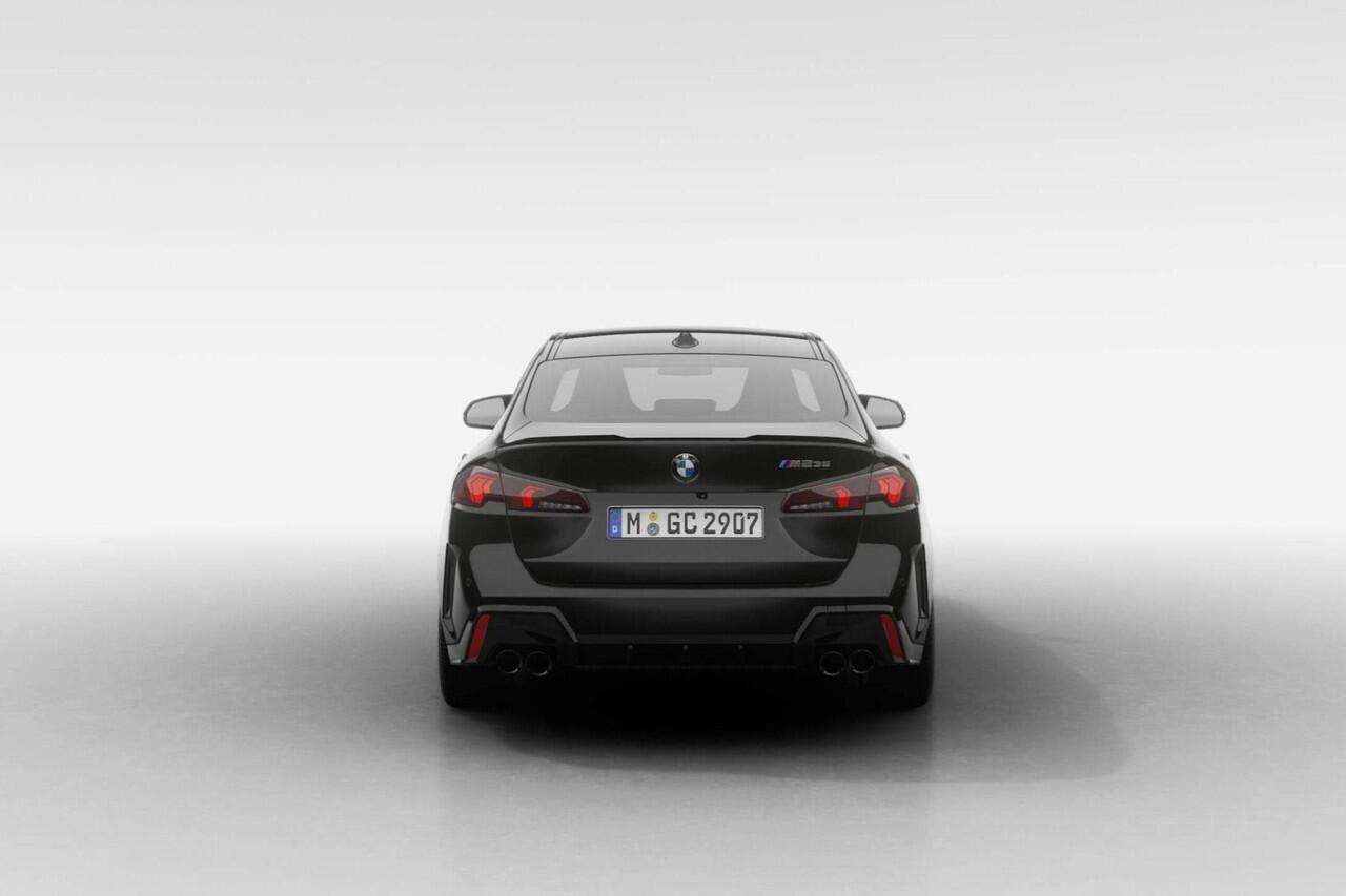 BMW 2-SERIE Gran Coupé M235 xDrive | M Sport Pro | Innovation Pack | Elektrisch verstelbare stoelen | Driving Assistant Professional