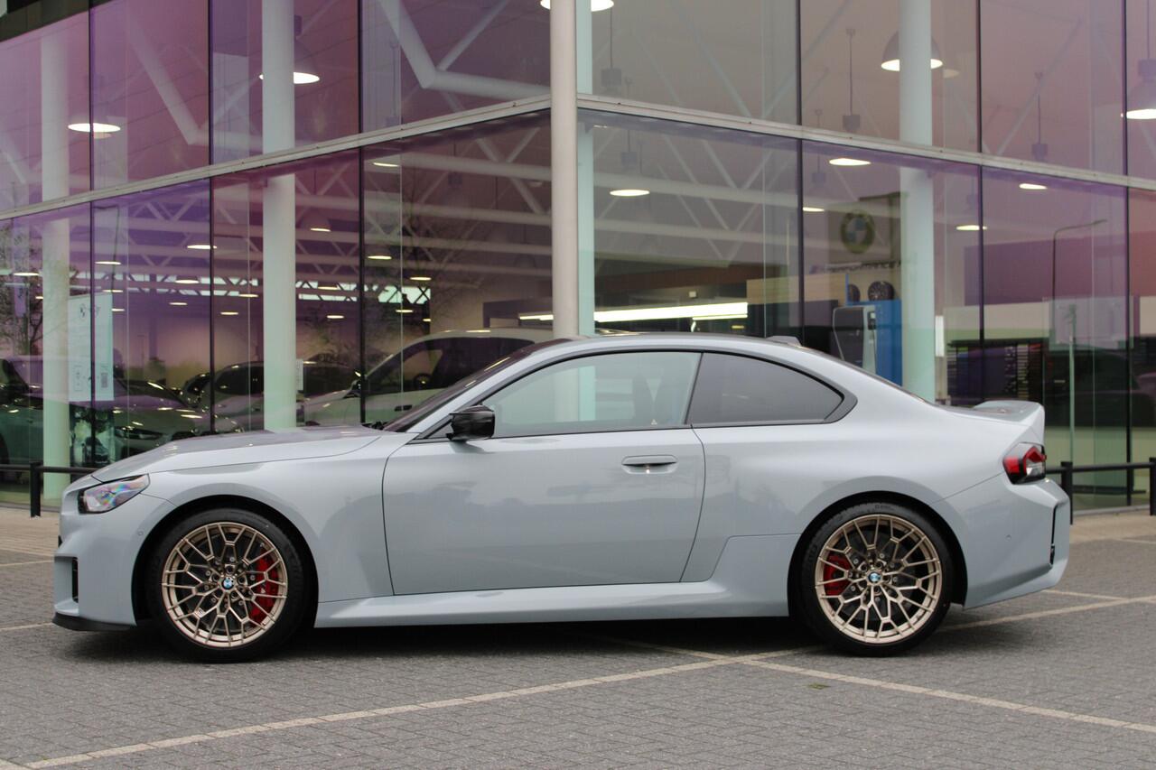 BMW 2-SERIE Coupé M2 CS High Executive Automaat / M Drive Professional / M Adaptief onderstel / M Carbon-keramische remmen / Adaptieve LED / Active Cruise Control / Comfort Access /
