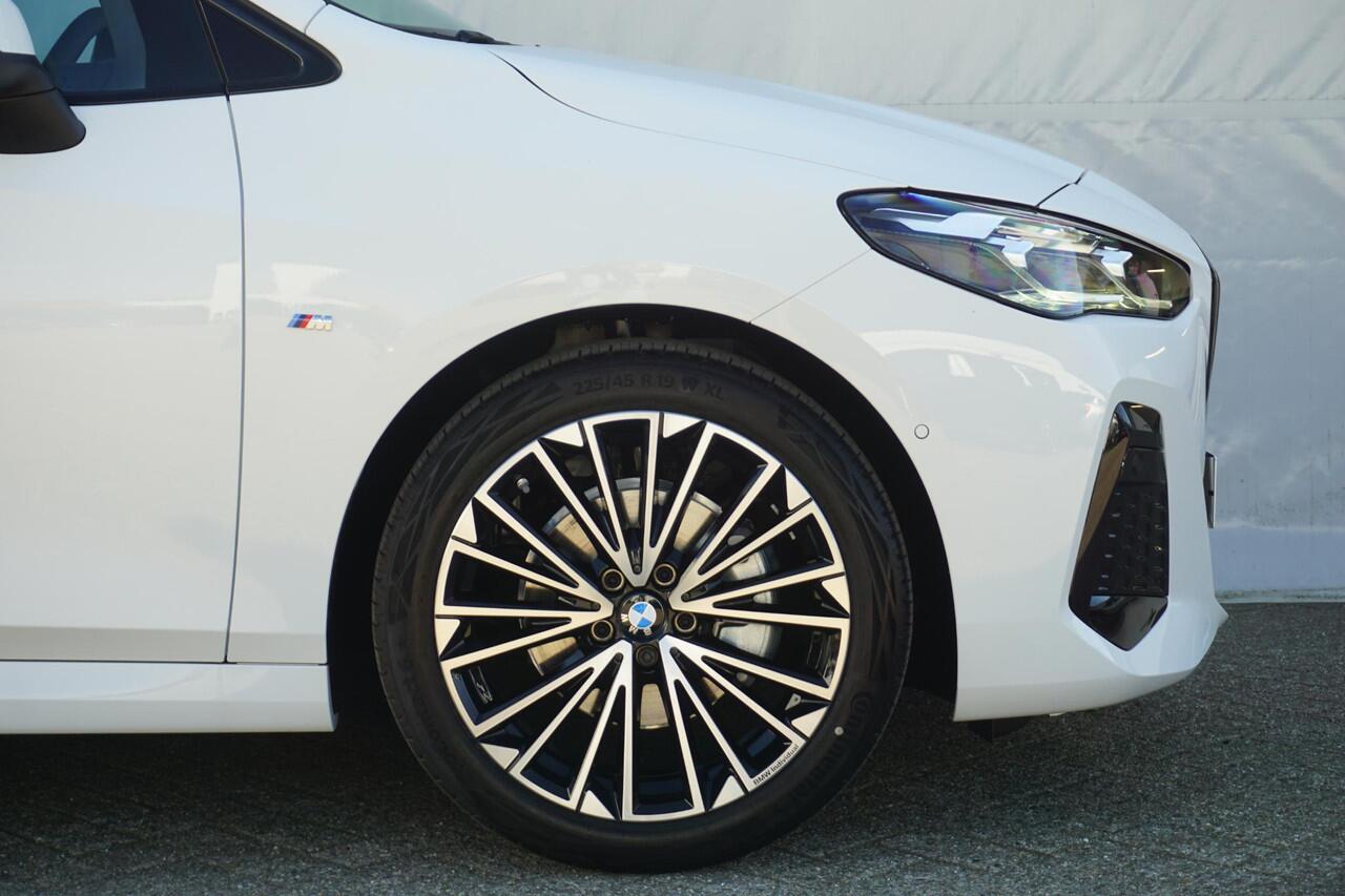 BMW 2-SERIE Active Tourer 220i M Sport Package | Equipment Package | Comfort Pack | Travel Pack | Showroom Selection