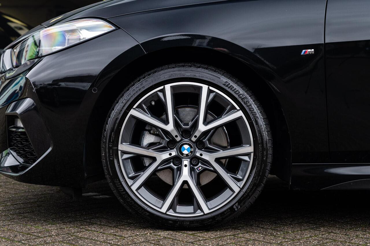 BMW 2-SERIE Gran Coupé 218i M Sport / PANODAK / HARMAN KARDON / NL AUTO