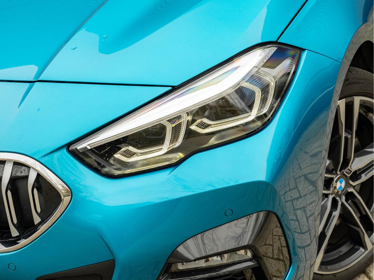 BMW 2-SERIE Gran Coupé 220i M-Sport - Pano - Verwarmd Stuurwiel - ACC - Camera