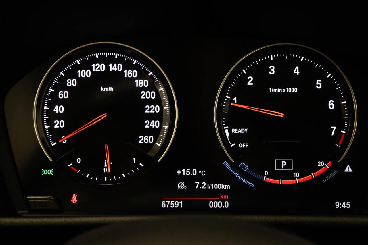 BMW 2-SERIE Active Tourer 218i High Executive Edition | PANORAMADAK | LEDER | STOELVERWARMING | CAMERA