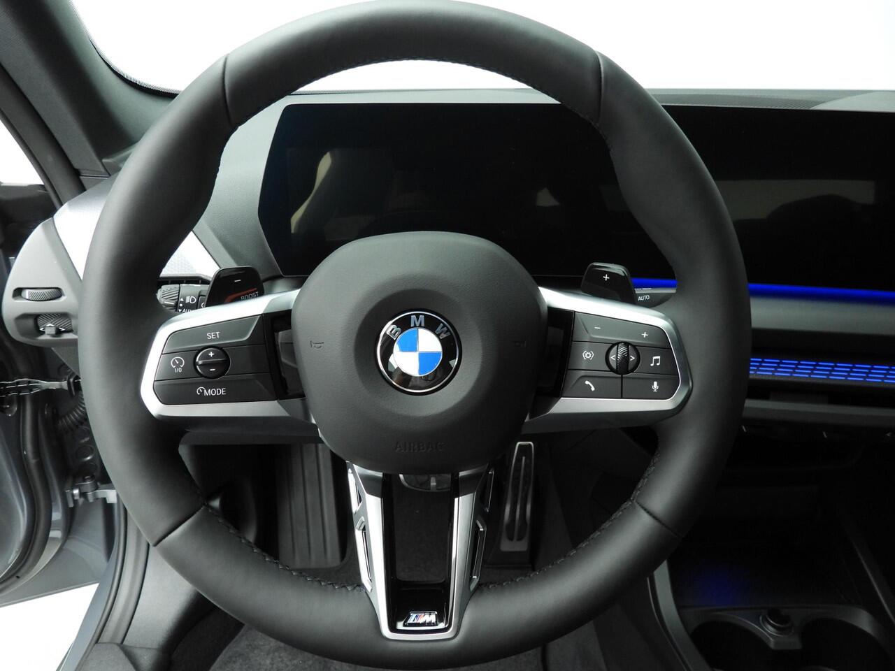BMW 2-SERIE Gran Coupé 220 | M-Sportpakket | LED | Leder | Navigatie | Stoelverwarming | Keyles go | DAB | Alu 19 inch