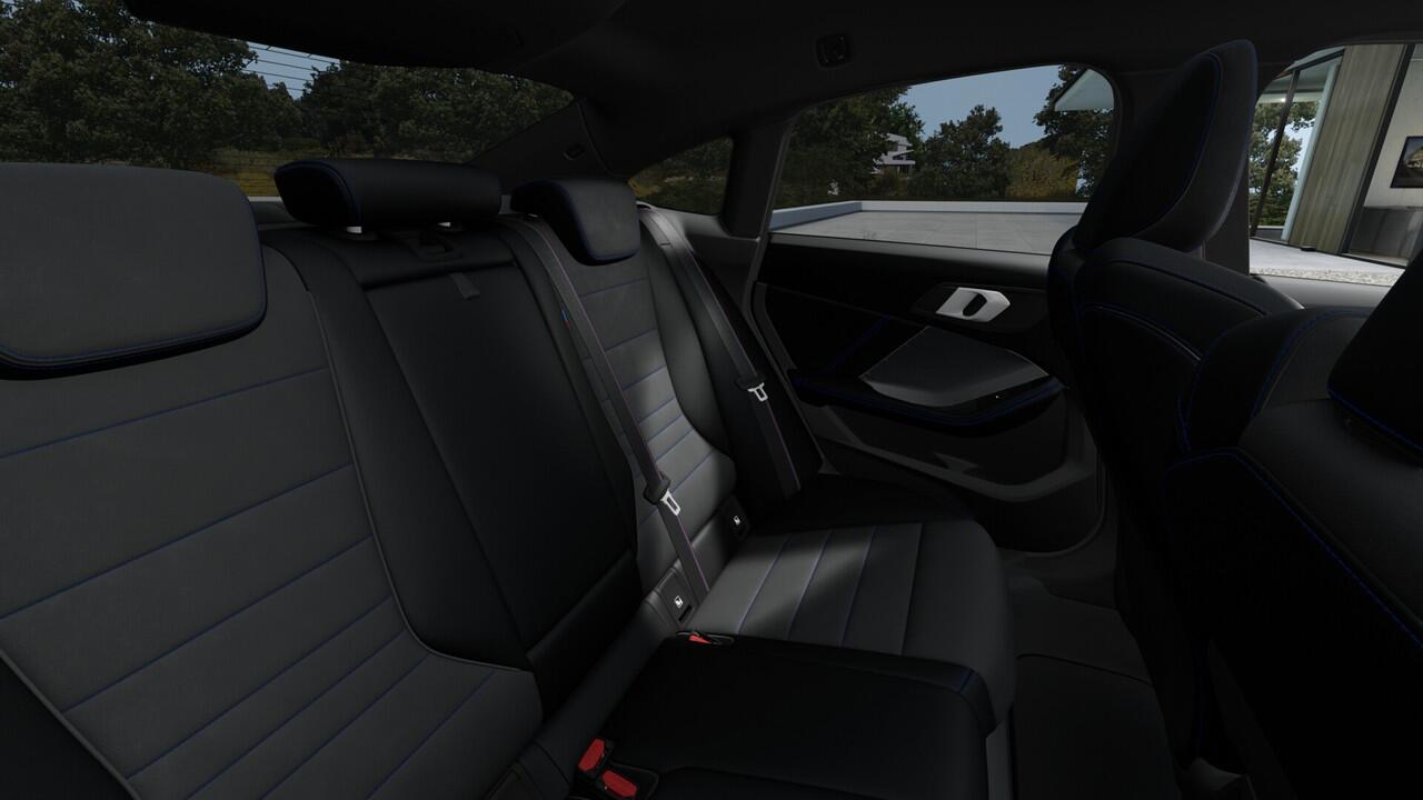 BMW 2-SERIE Gran Coupé 220 M Sport Automaat / Sportstoelen / Adaptieve LED / Achteruitrijcamera / M Adaptief onderstel / Parking Assistant / Stoelverwarming / Comfort Access