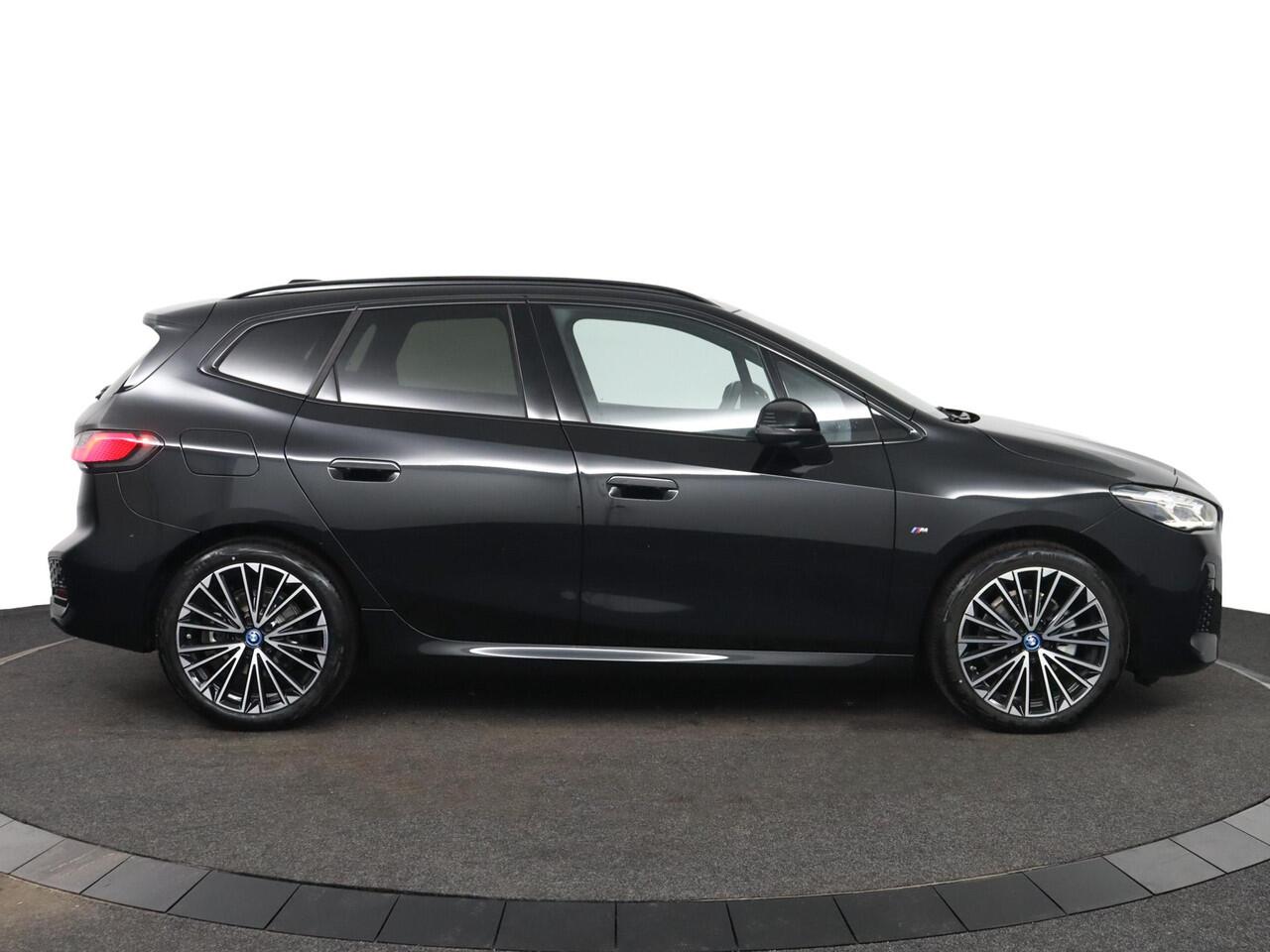 BMW 2-SERIE Active Tourer 225e xDrive | M Sportpakket | Equipment Pack | Comfort Pack |