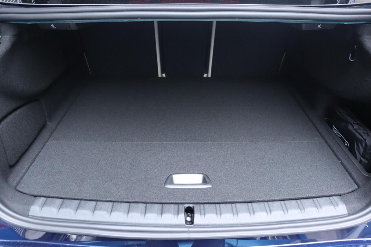 BMW 2-SERIE Gran Coupé 220 | M Sportpakket Pro | Panodak | Head-Up | Harman Kardon | Driving Assistant Plus | Elektr. Stoelen | Parking Assistant Plus | 19'' LMV | Ekris Selection