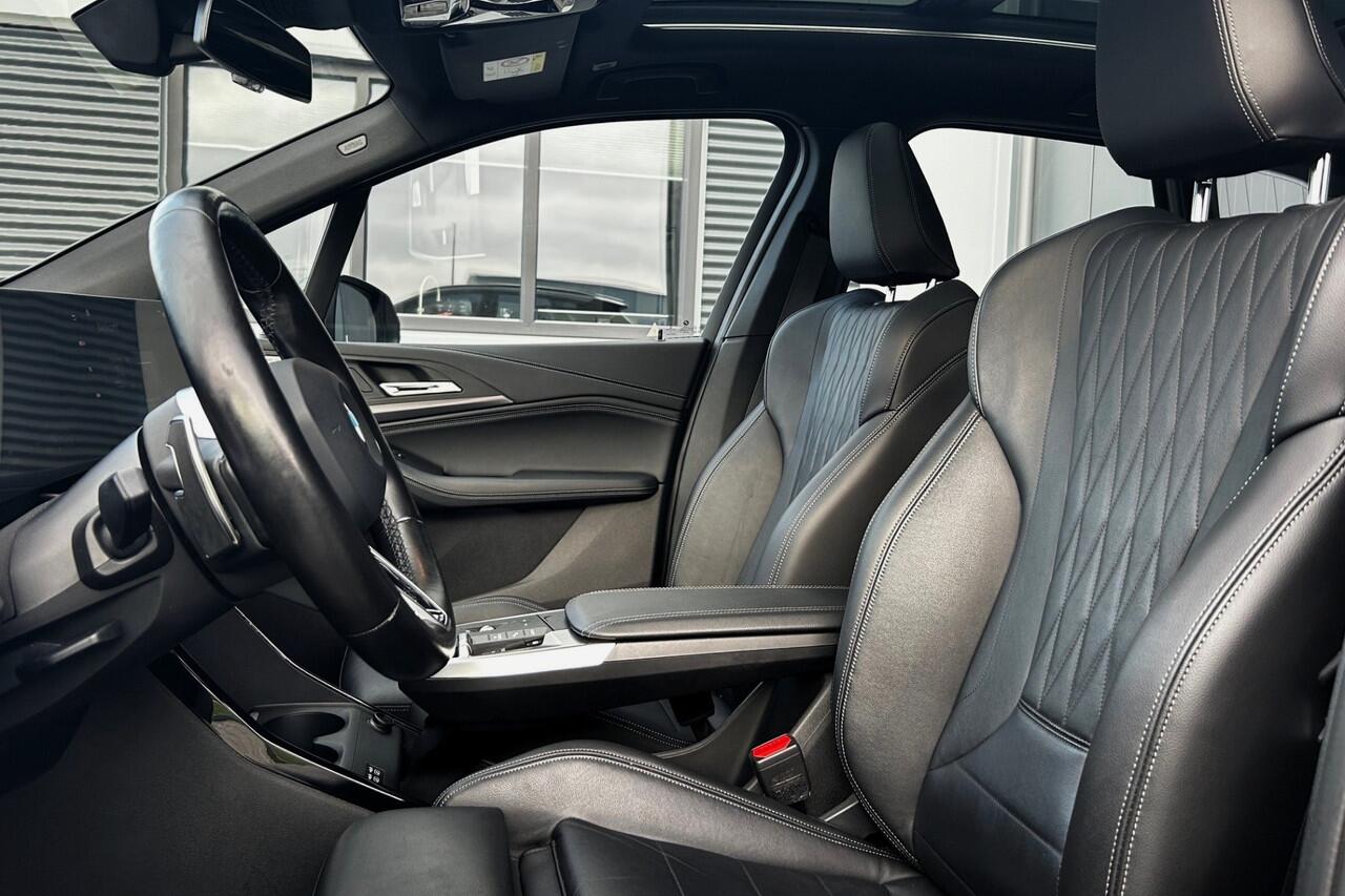 BMW 2-SERIE Active Tourer 218i M-Sport PANO H/K TREKHAAK KEYLESS