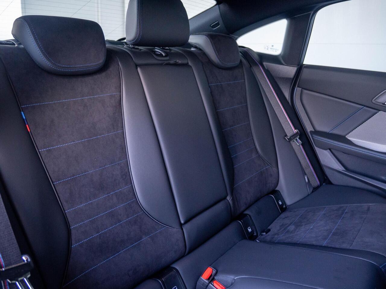 BMW 2-SERIE Gran Coupé Gran Coupé 220 | M Sportpakket | M Sportpakket Pro | Equipment Pack