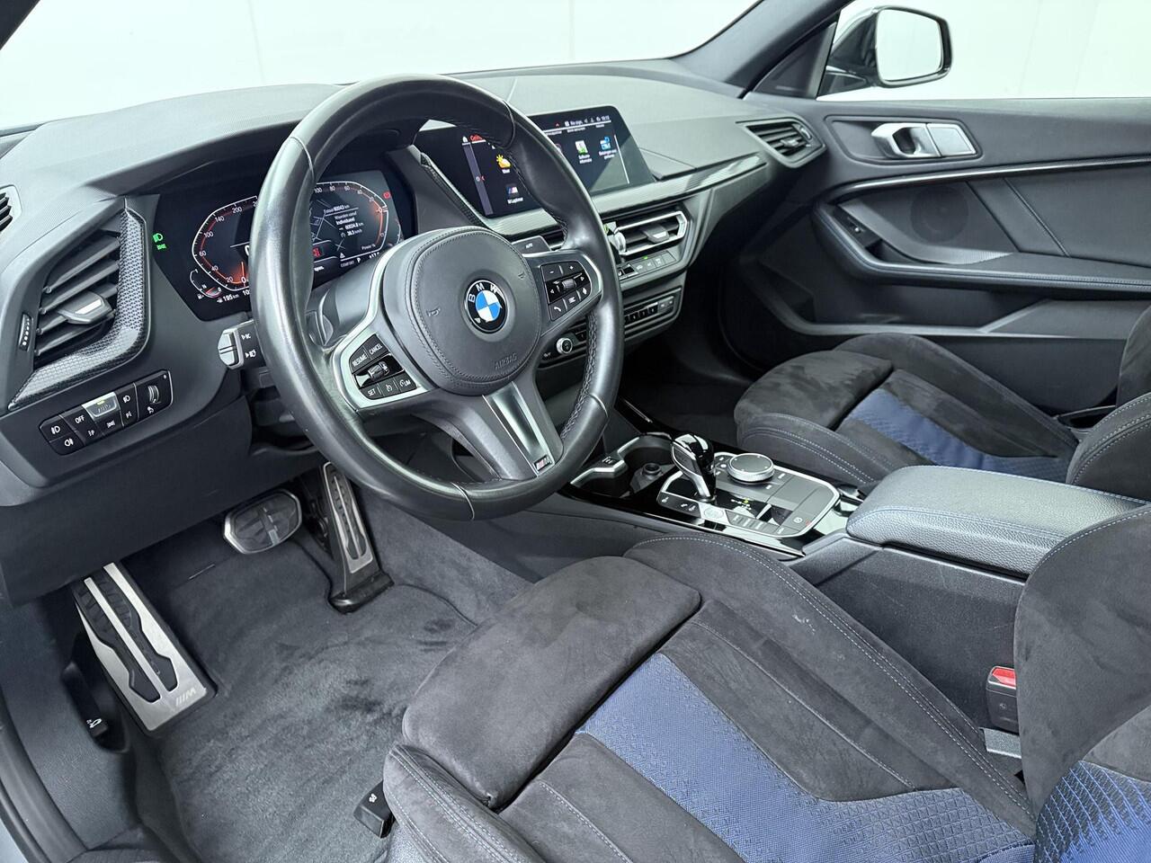 BMW 2-SERIE Gran Coupé 220i | 178 PK | Automaat | LED verlichting | Sportstoelen | M-Sportpakket | 18" LM velgen |