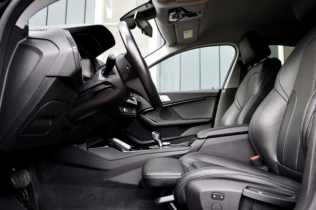 BMW 2-SERIE Gran Coupé 218i Sport-Line Rijklaarprijs-Garantie Camera Led Apple carplay Airco Leder Sportinterieur