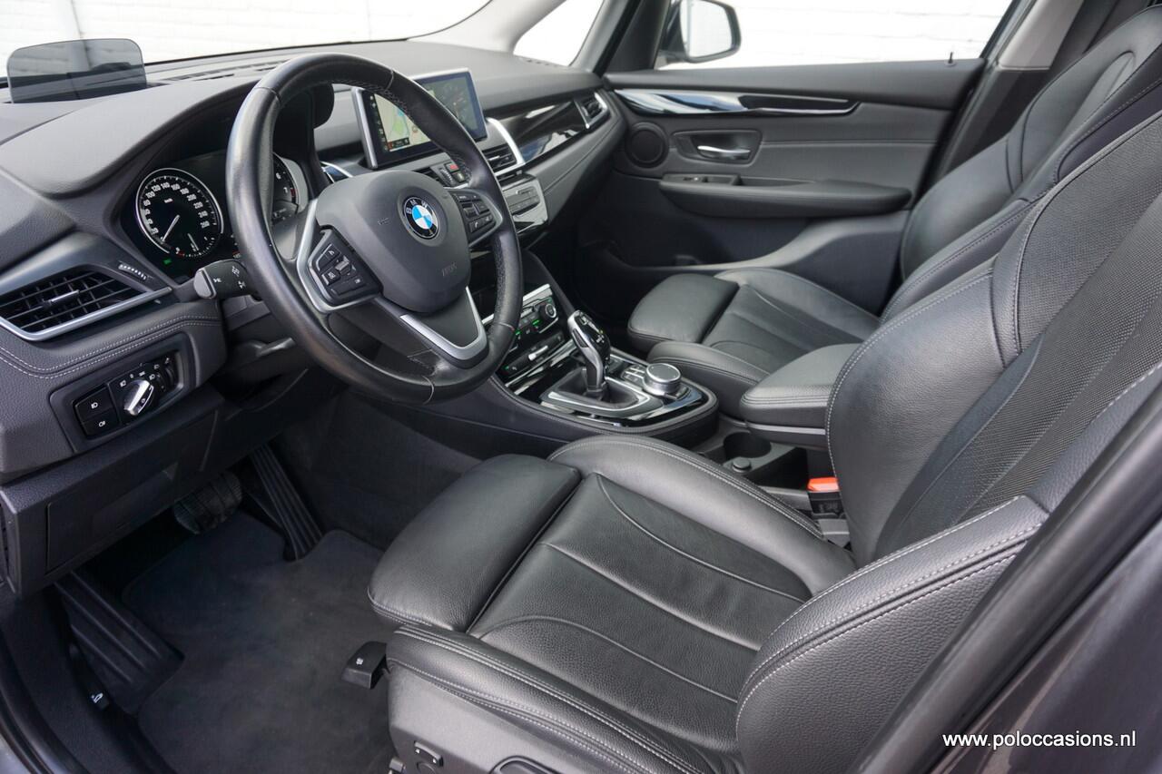BMW 2-SERIE Active Tourer 218i Automaat | Sportinter | Headup | DAB+ | Leer