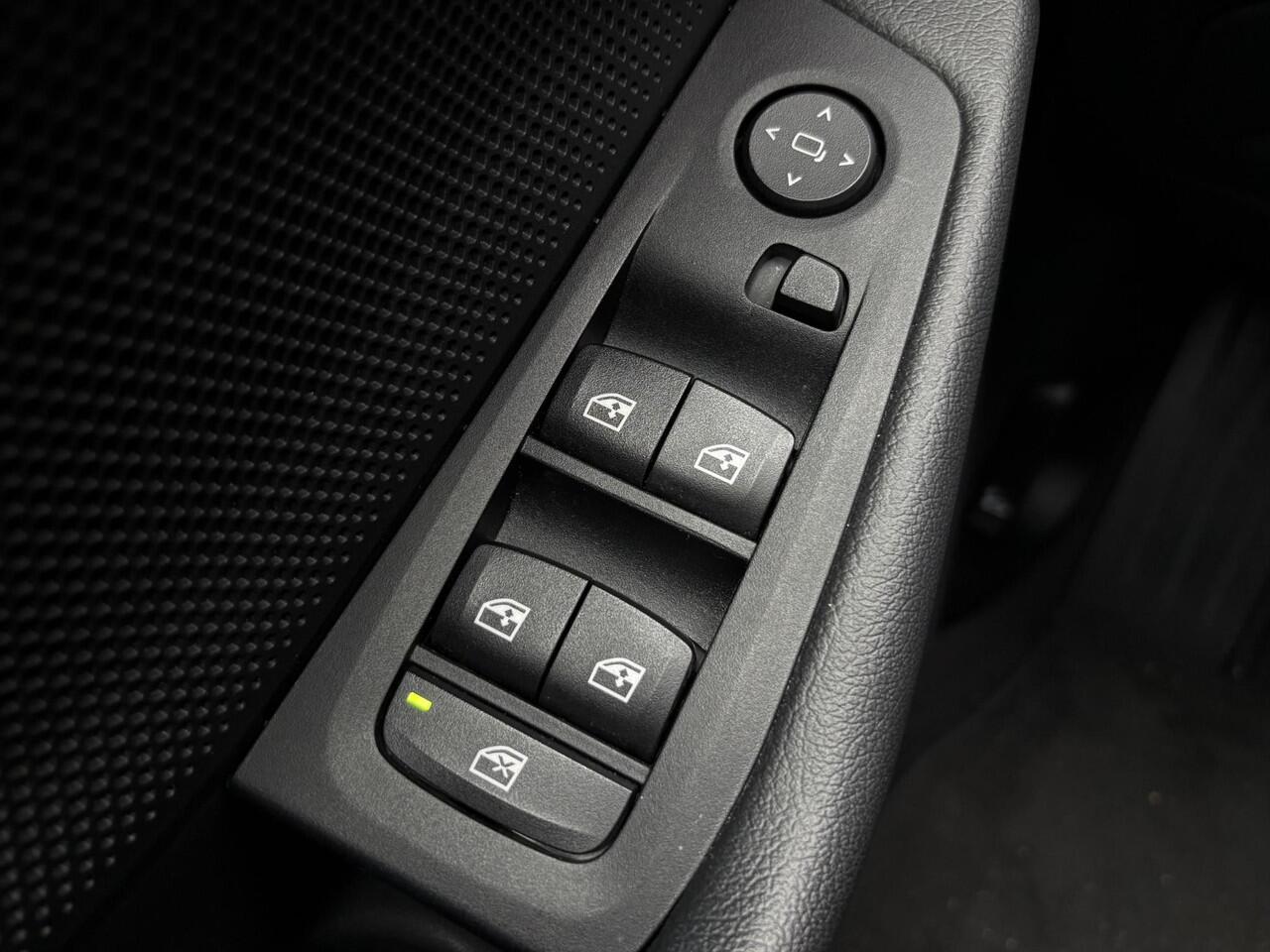 BMW 2-SERIE Gran Coupé 218i Executive Edition Automaat / Apple Carplay/Android Auto / Cruise Controle / Climate control / Navigatie full map /